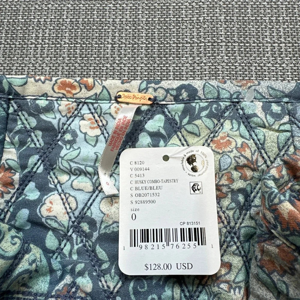 New Free People Darla Mini Skirt size 0 Tapestry Quilted Blue Floral Patchwork